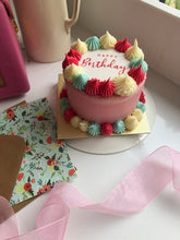 Load image into Gallery viewer, 10cm Bento Cake &quot;Happy Birthday&quot; - COLLECT FROM THE CAKE SHED BOARS HILL OXFORD £20.00
